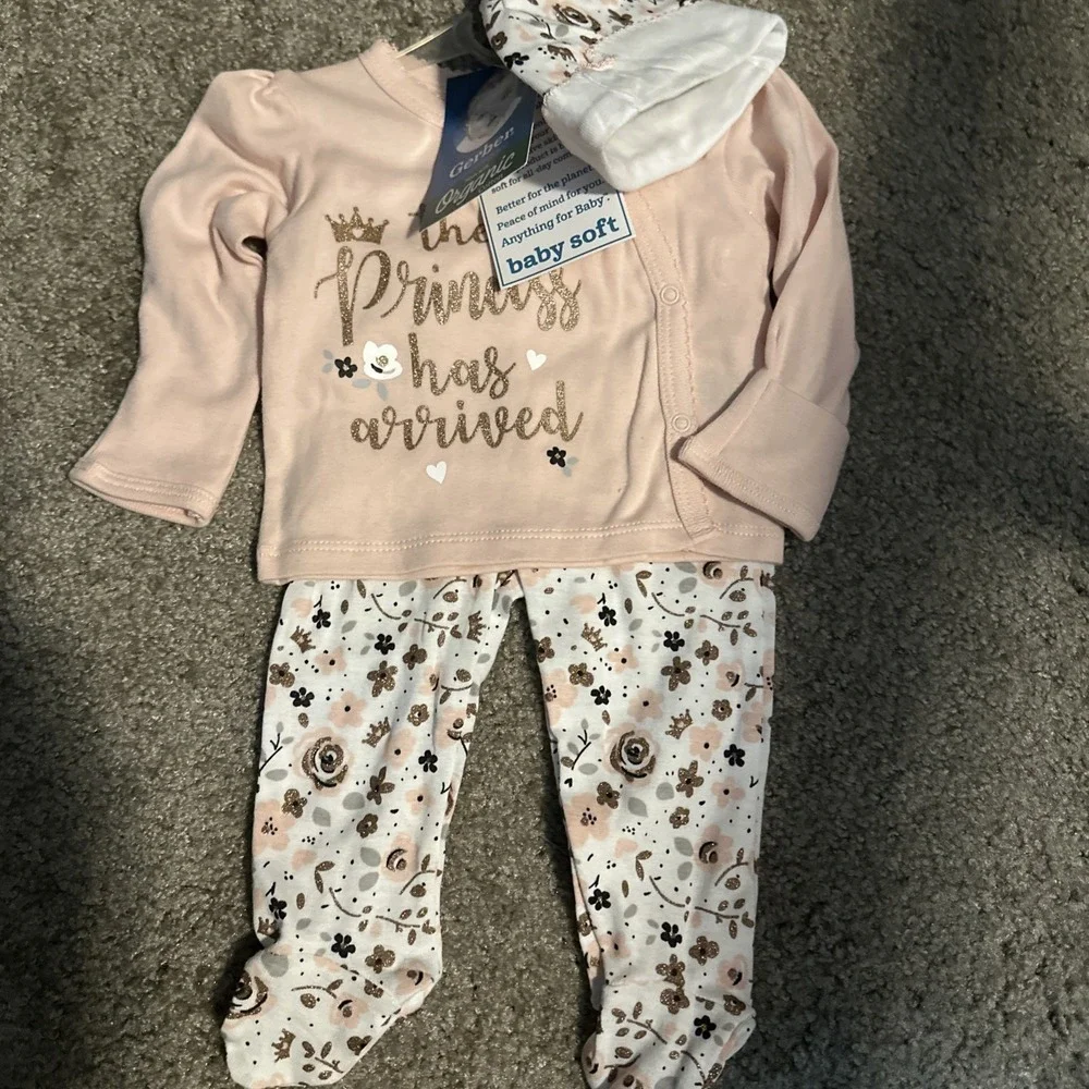 GERBER ORGANICS BABY SOFT 3 PIECE PRINCESS SET 0-3  MONTHS ‎ NEW W TAGS